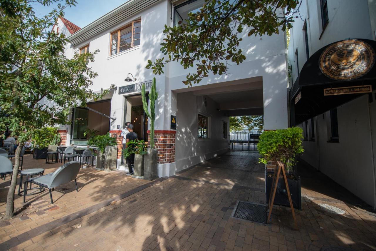 Boho Chic Apartment สเตลเลนบอช ภายนอก รูปภาพ